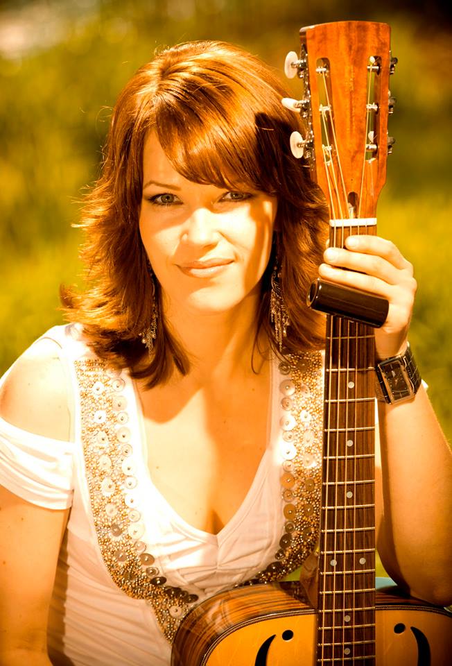 ErjaLyytinen by Jani Mahkonan